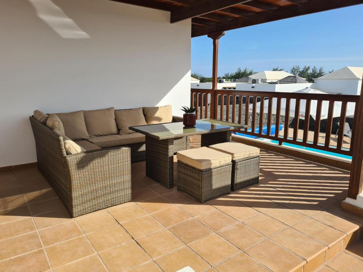 Luxury 4-Bedroom Villa With Heated Pool + Sea View Playa Blanca (Lanzarote) Exterior foto