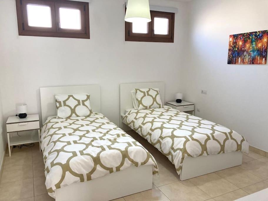 Luxury 4-Bedroom Villa With Heated Pool + Sea View Playa Blanca (Lanzarote) Exterior foto