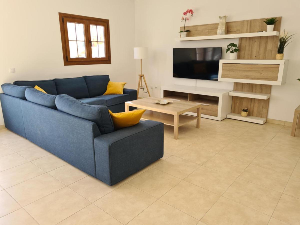 Luxury 4-Bedroom Villa With Heated Pool + Sea View Playa Blanca (Lanzarote) Exterior foto