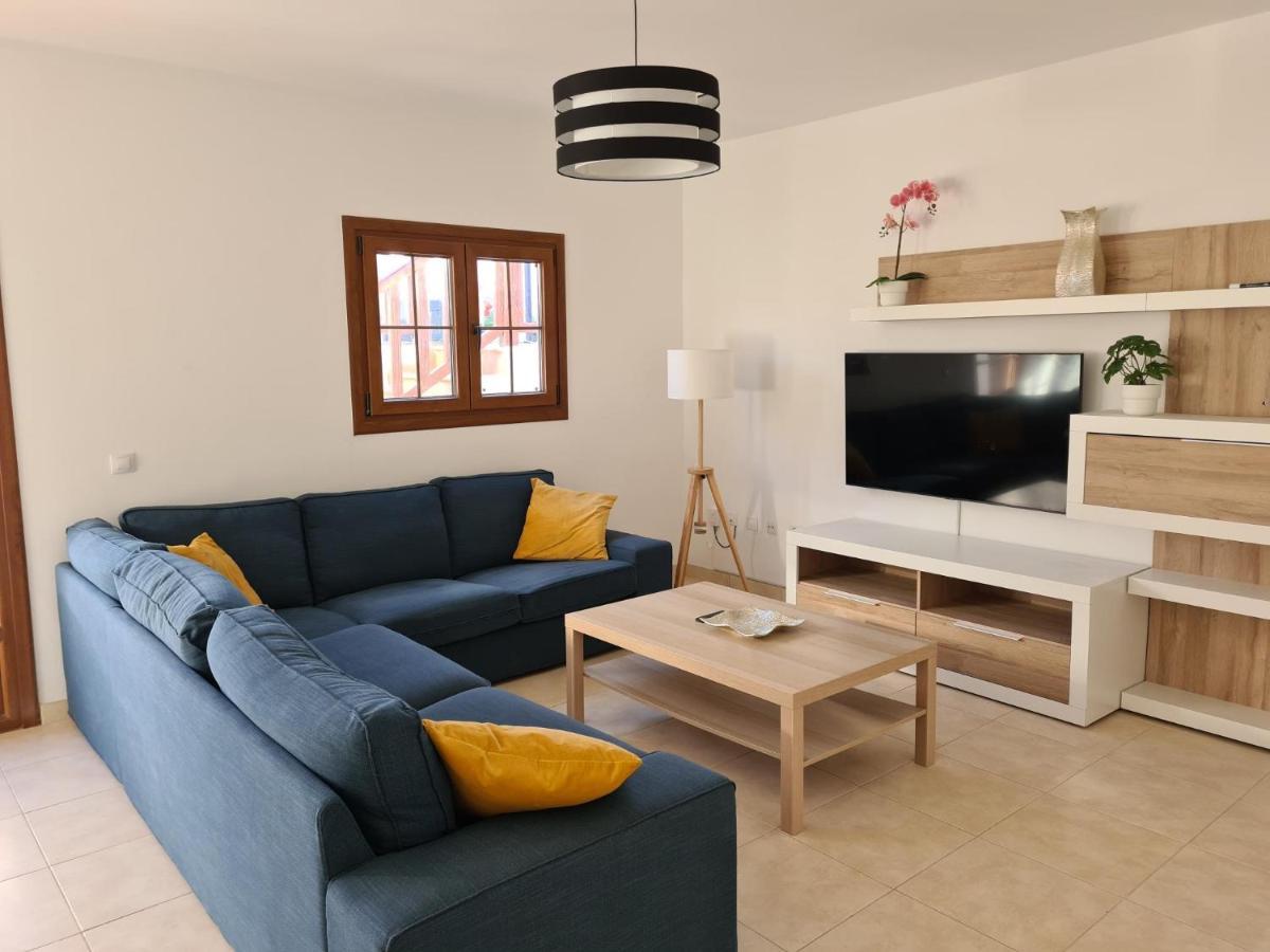 Luxury 4-Bedroom Villa With Heated Pool + Sea View Playa Blanca (Lanzarote) Exterior foto