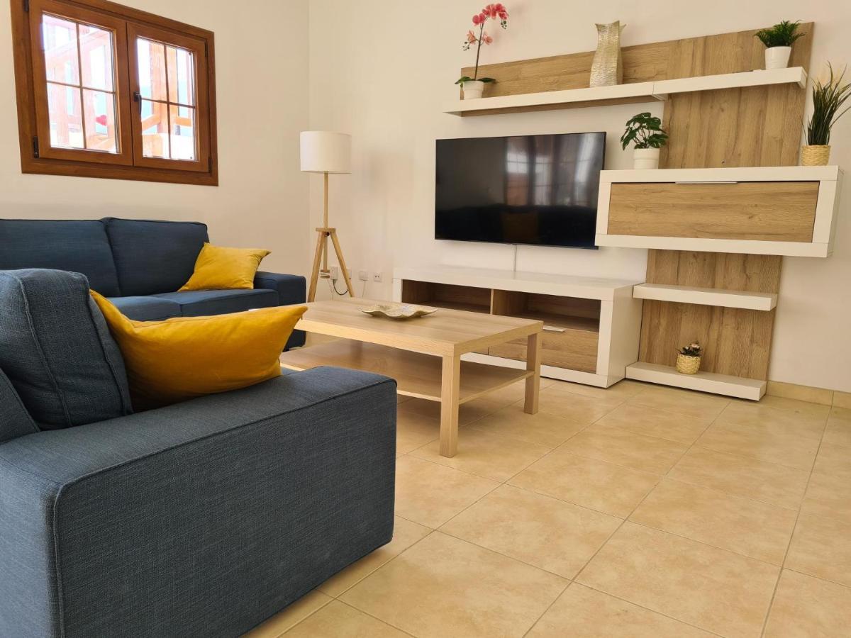 Luxury 4-Bedroom Villa With Heated Pool + Sea View Playa Blanca (Lanzarote) Exterior foto